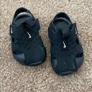 Nike baby sandals